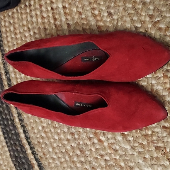 Red suede heels - Picture 3 of 3
